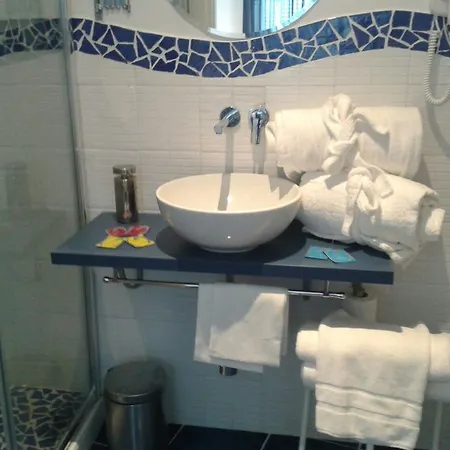 Отель Terme Elisabetta Казамиччола-Терме